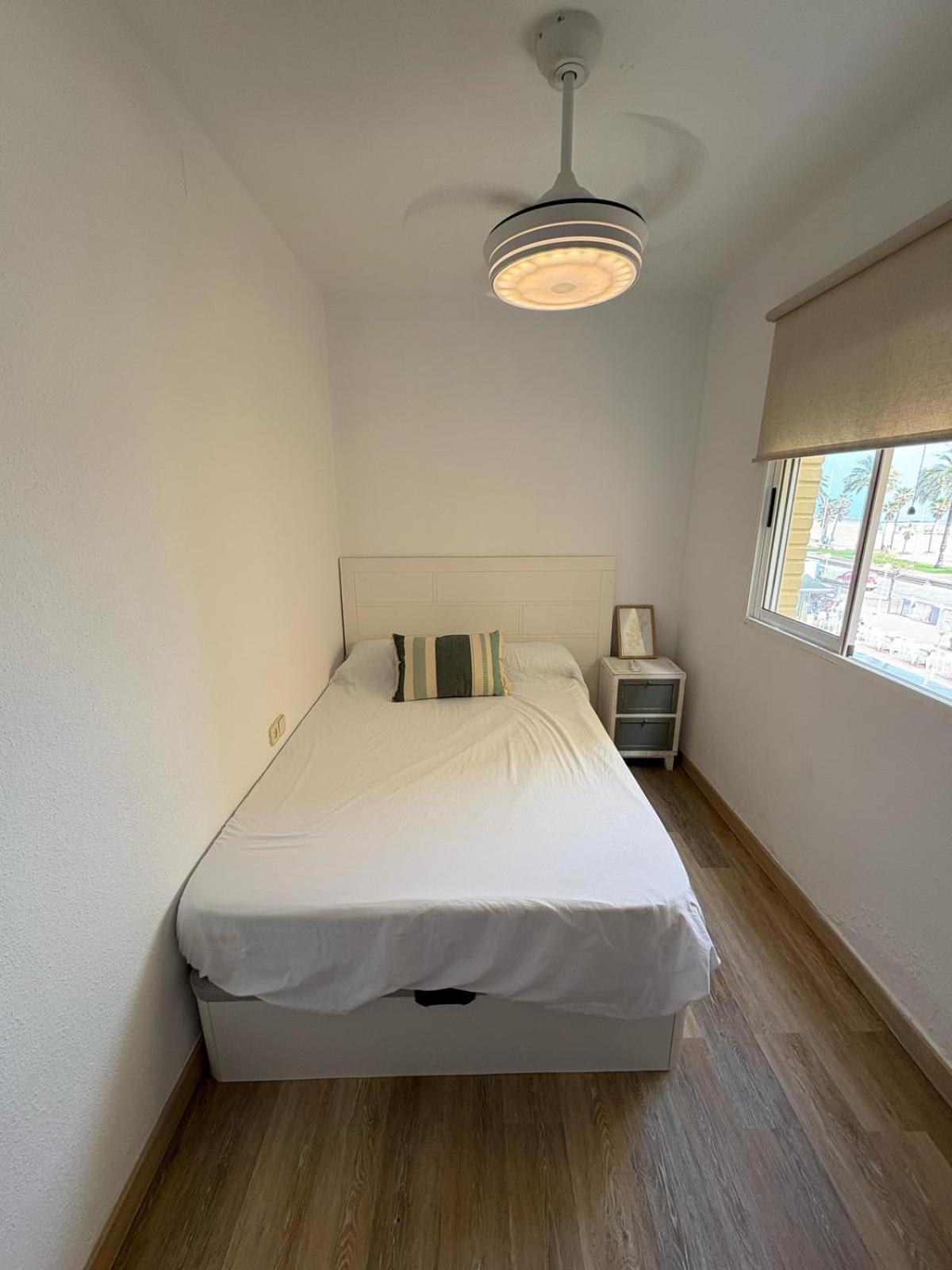 Apartamento 1ª Linea En Playa De Gandia Екстериор снимка